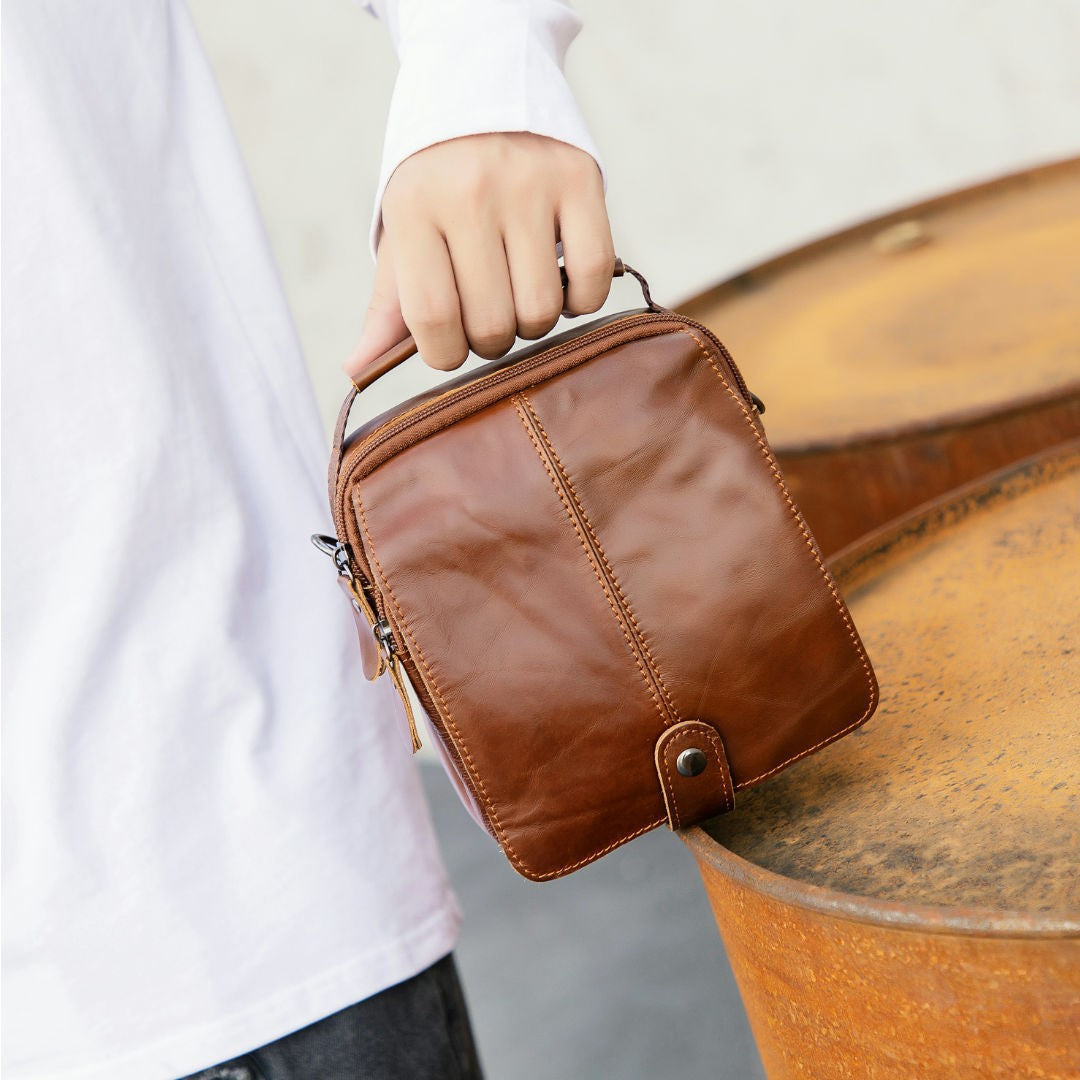 Men's Shoulder Bag Business Cowhide Handbag Outdoor Sports Fashion Crossbody Bag for Men