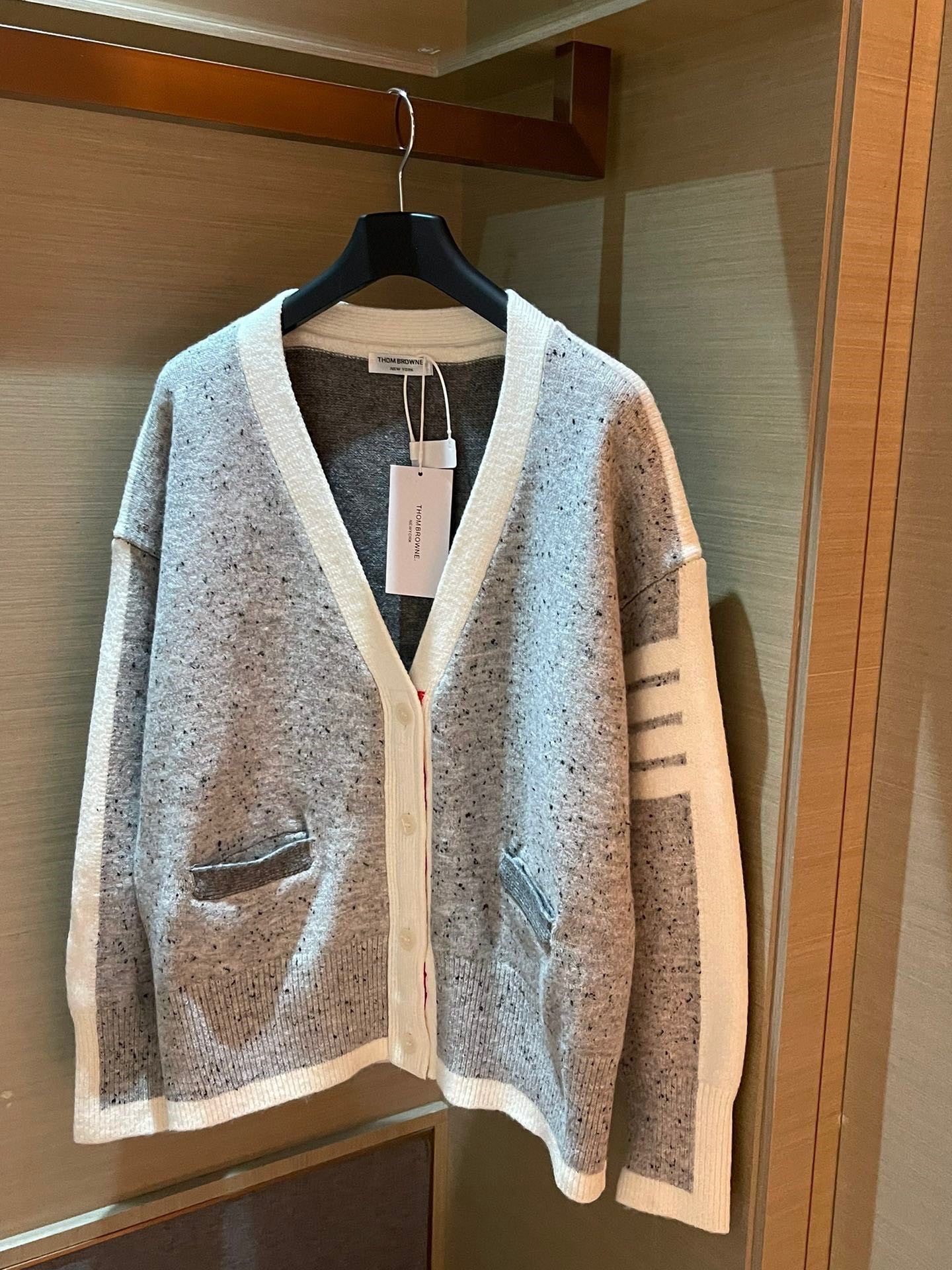 TBファッション長袖セーターカジュアル   おしゃれ上着 SY0658