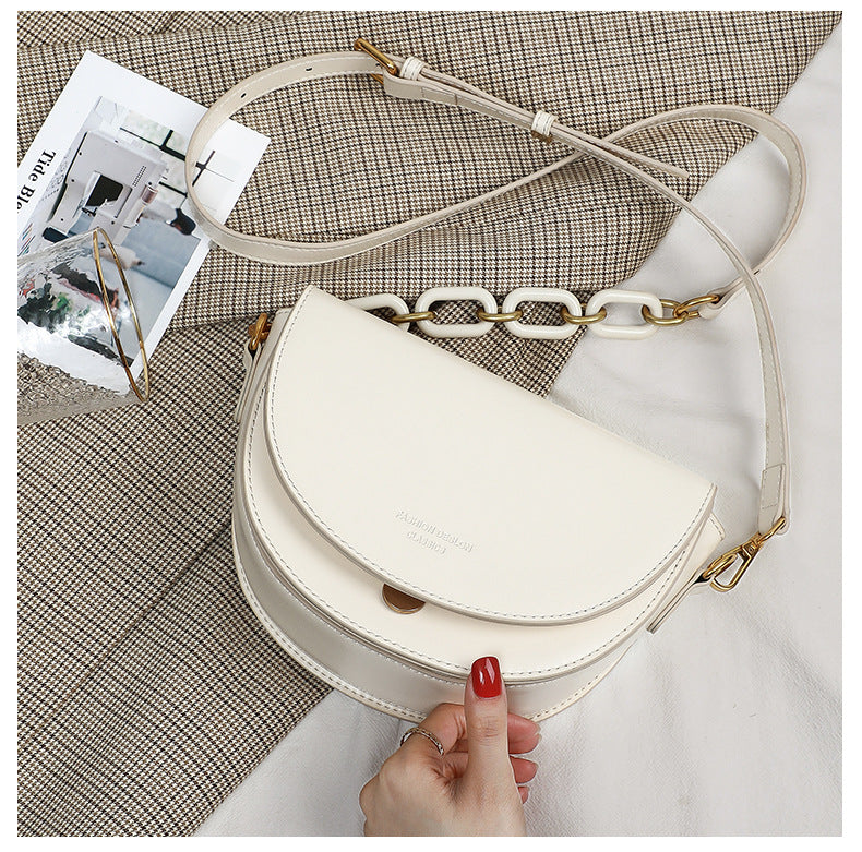 Women's crossbody bag fashion genuine leather bag saddle bag high quality shoulder bag that goes with anything. Pochette