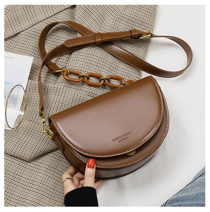 Women's crossbody bag fashion genuine leather bag saddle bag high quality shoulder bag that goes with anything. Pochette